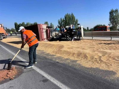 Zincirleme kaza: Sultandağı Kaymakamı ve eşi yaralandı