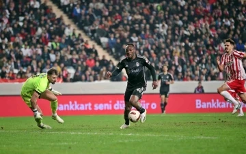 Ziraat T&uuml;rkiye Kupası: Antalyaspor: 1 - Beşiktaş: 2 (Ma&ccedil; sonucu)