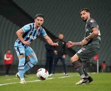 Ziraat T&uuml;rkiye Kupası: Fatih Karag&uuml;mr&uuml;k: 0 - Trabzonspor: 0 (İlk yarı)
