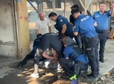Bursa'da akli dengesi yerinde olmayan şahsın &uuml;zerinden &ccedil;ıkan para şaşırttı!