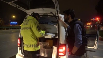 Bursa'da alkoll&uuml; s&uuml;r&uuml;c&uuml;: Beni &ouml;ld&uuml;r&uuml;n, ceza yazın ama bir sigara verin