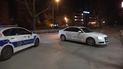 Bursa'da drift yaparak polisten ka&ccedil;maya &ccedil;alıştı 