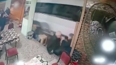 Bursa'da &ouml;l&uuml;mden kıl payı kurtuldular